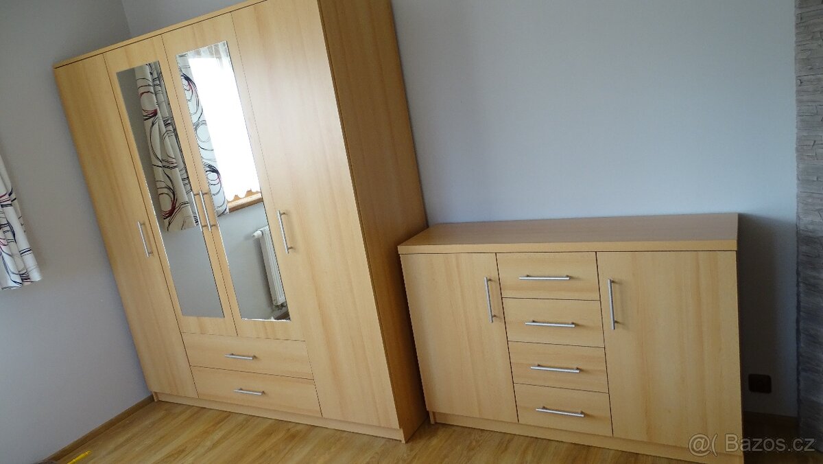 Šatní skříň 180x202x55 cm