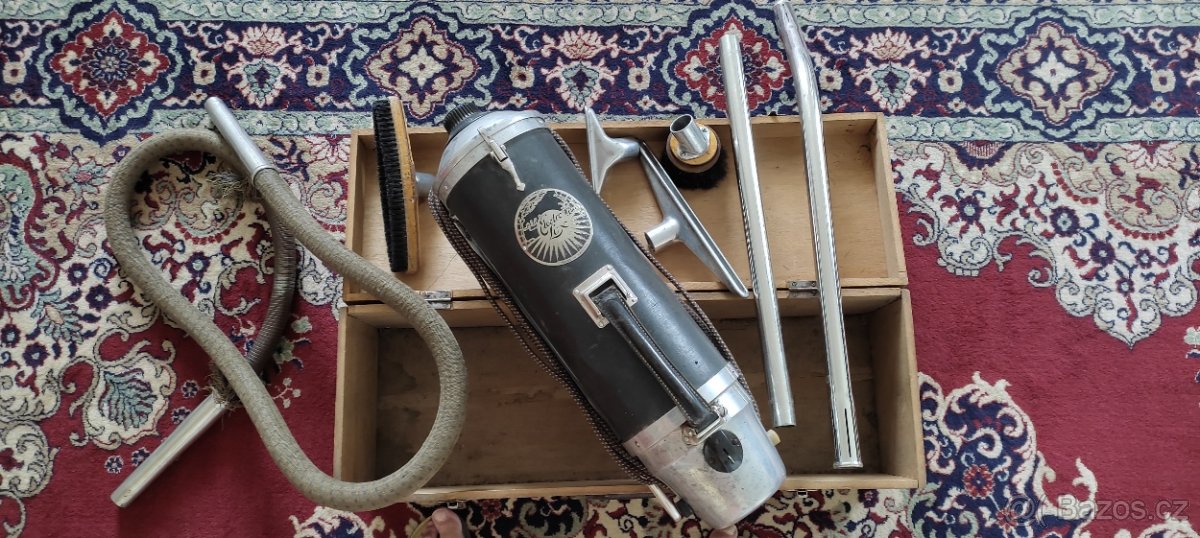 Starožitný vysavač Elektrolux