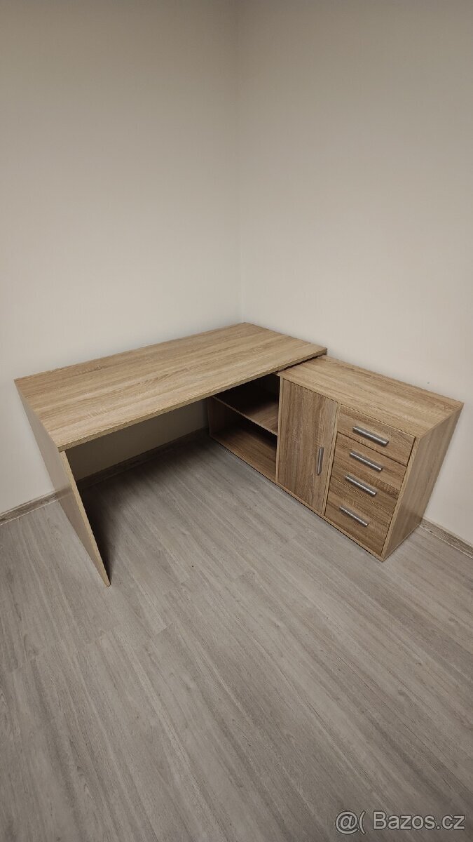 Prodám rohový psací stůl