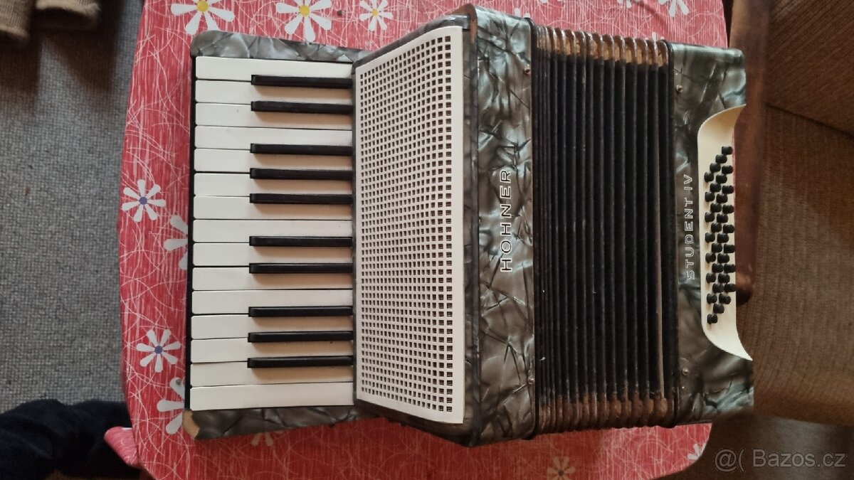 Harmonika Hohner, Student IV