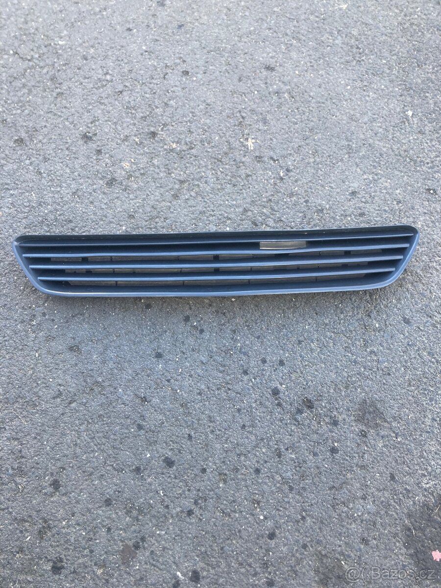 Astra G-mřížka kapoty