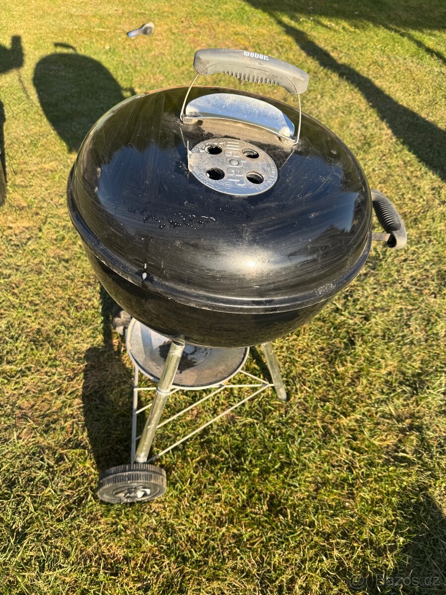 Gril Weber kompaktní kulatý 45 cm