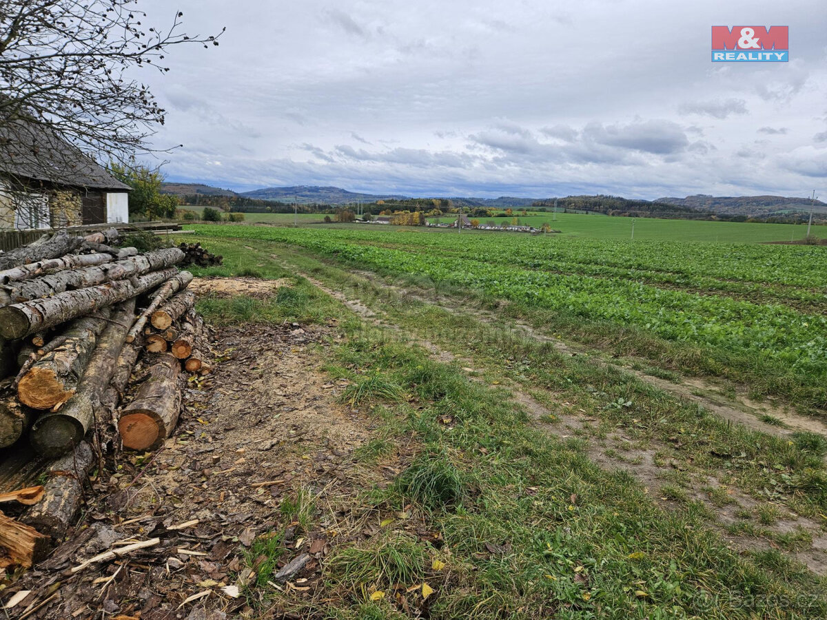 Prodej pole, 1577 m², Gruna