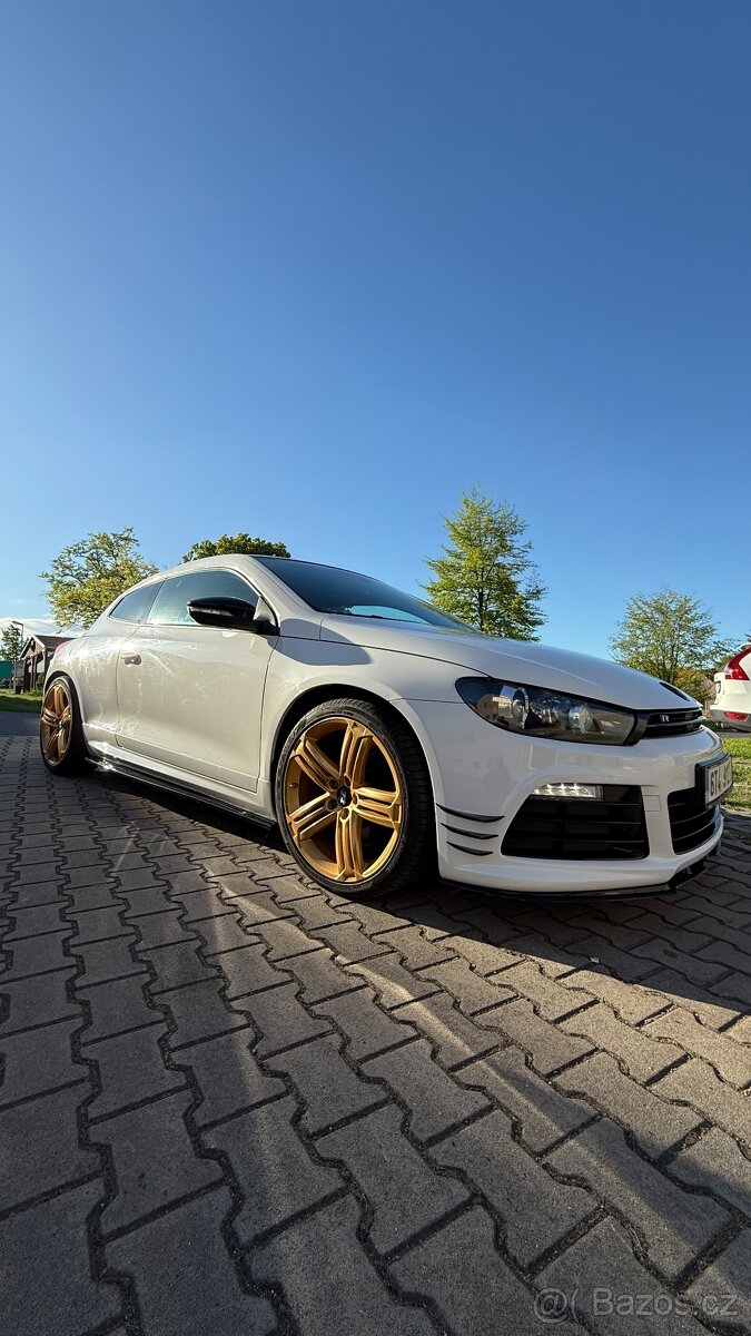 Volkswagen Scirocco R 2.0 195kw