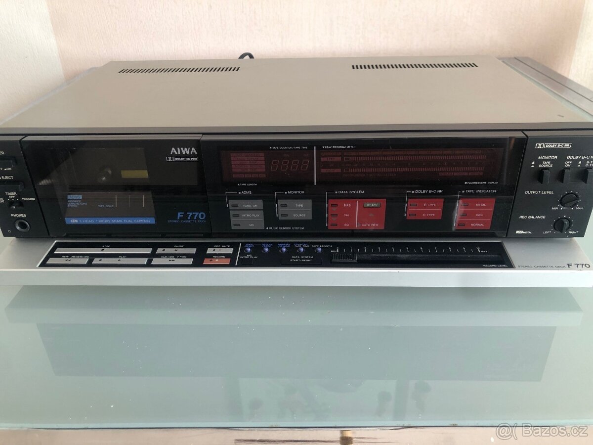 AIWA F770