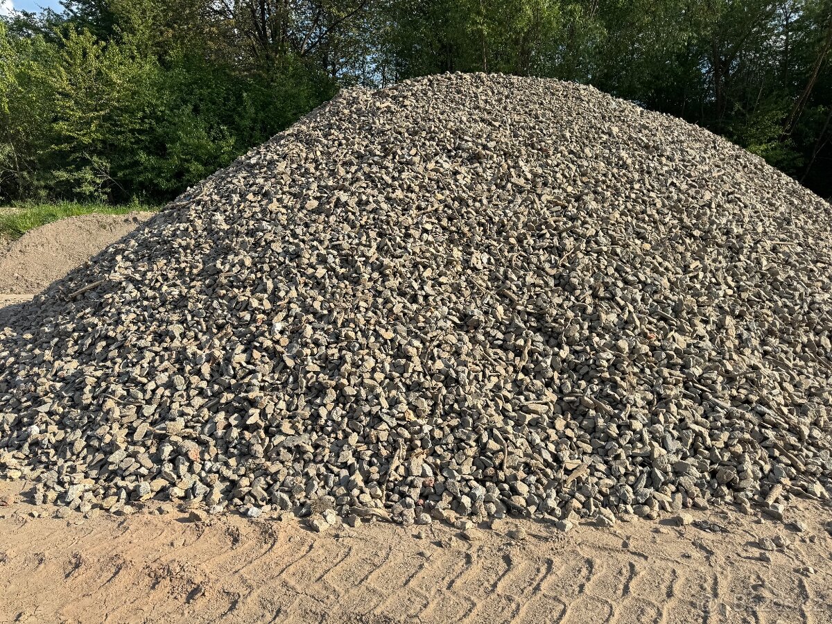 Kámen,recyklát,štěrk 25-63