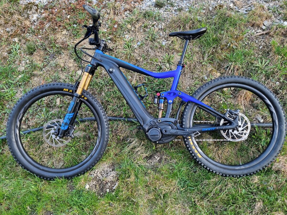 Horske elektrokolo celopero pneu 27,5 velikost L