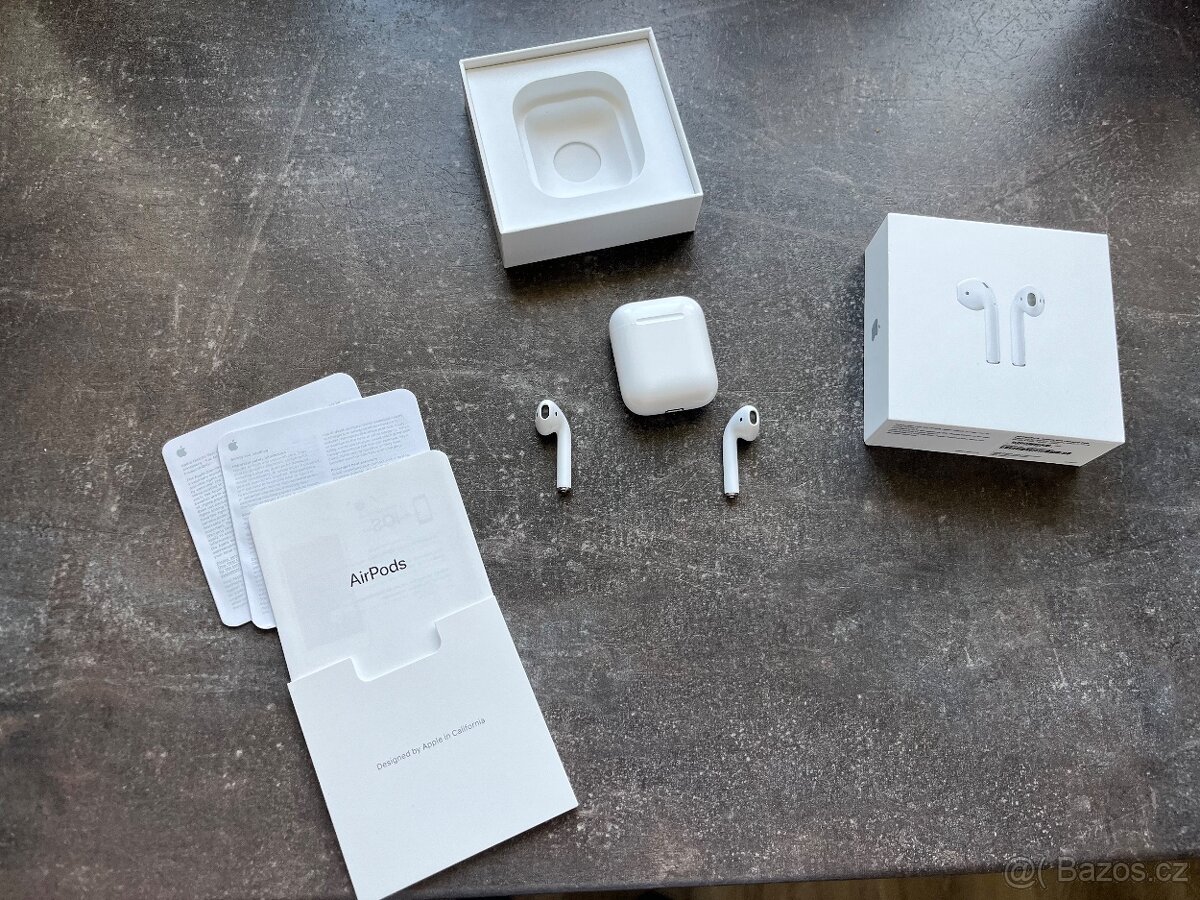 Apple AirPods 2. generace