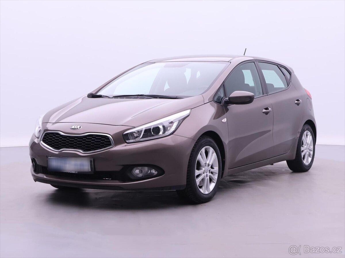Kia Ceed 1,4 73Kw ALU Klima CZ (2015)