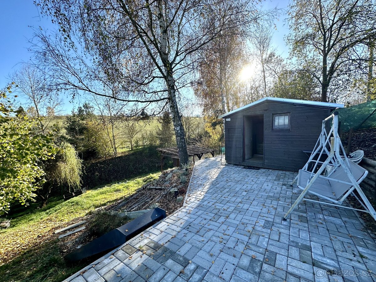 Zahrada (365m2) s chatou (16 m2) - Tachov, ul. Příčná