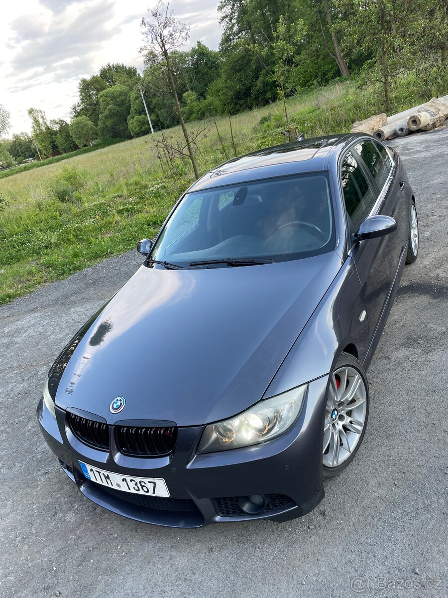 BMW 330i