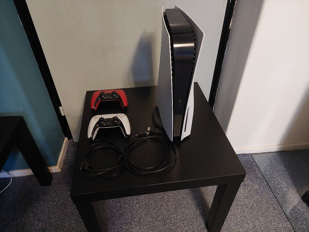 Playstation 5 (původní FAT verze) / Rezervováno