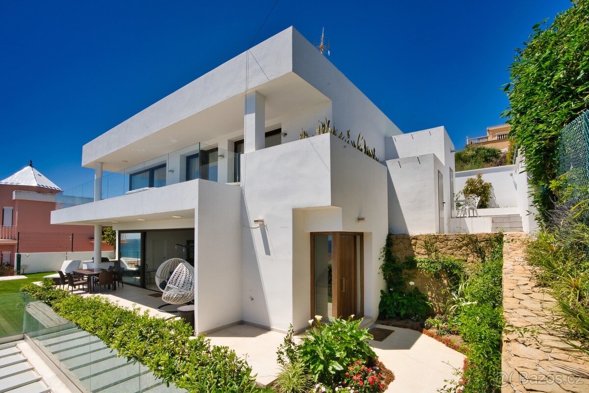 Vila - Chalet, Estepona, Costa del Sol. (Španělsko)