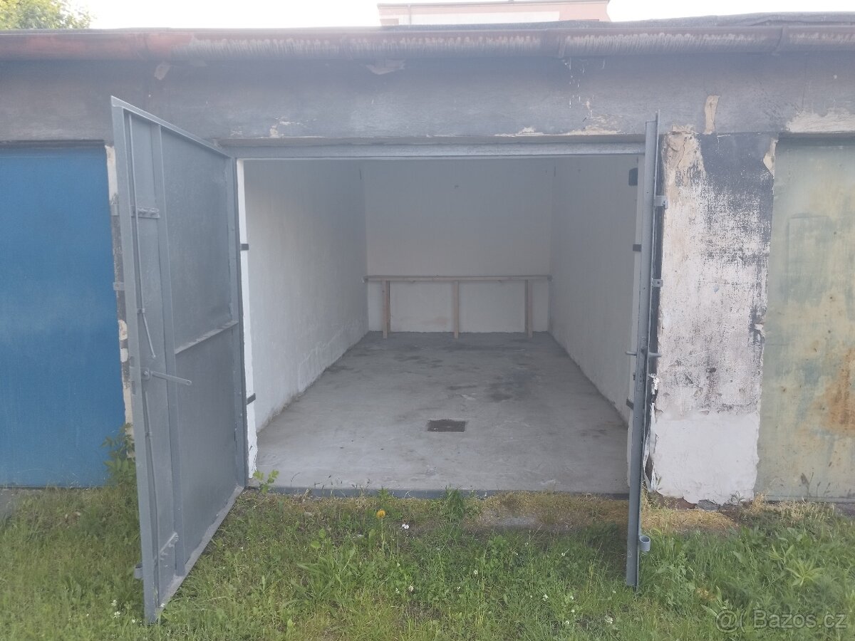 GARÁŽ OSTRAVA MARIÁNSKÉ HORY BAAROVA