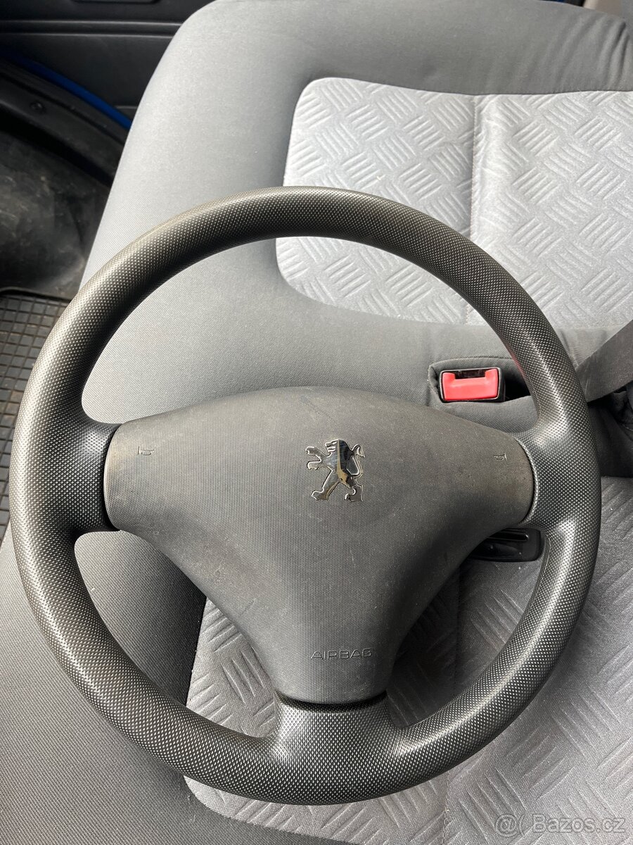 Volant peugeot