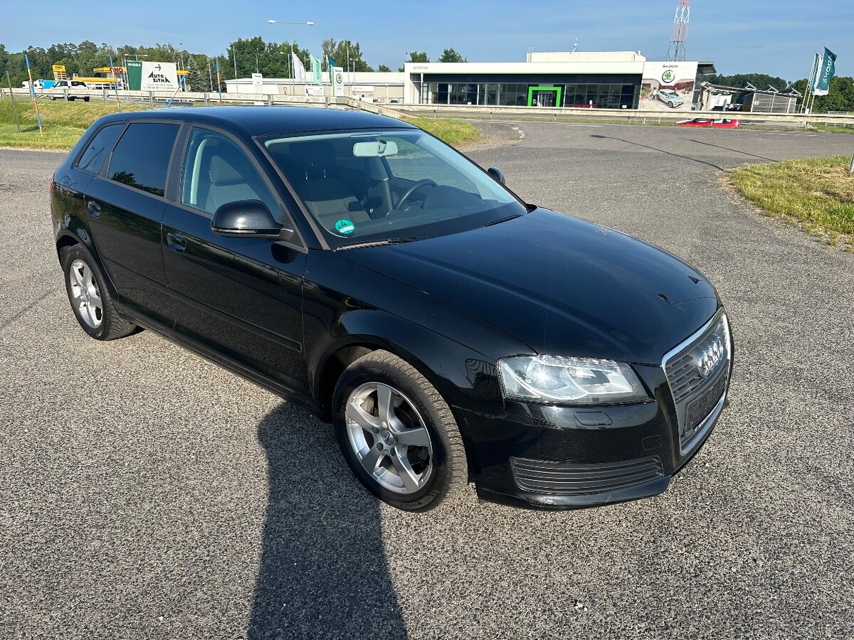 AUDI A 3-1.9TDI-77KW-LED DENNI SVICENI
