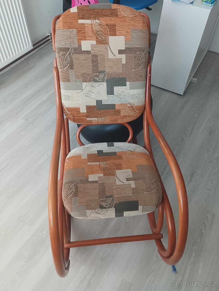 Houpací kreslo