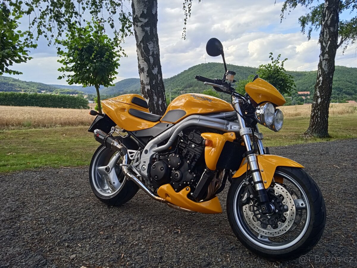 Prodám Triump Speed Triple 955i r.v. 2004