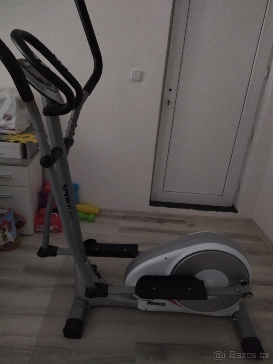 Eliptický trenažér