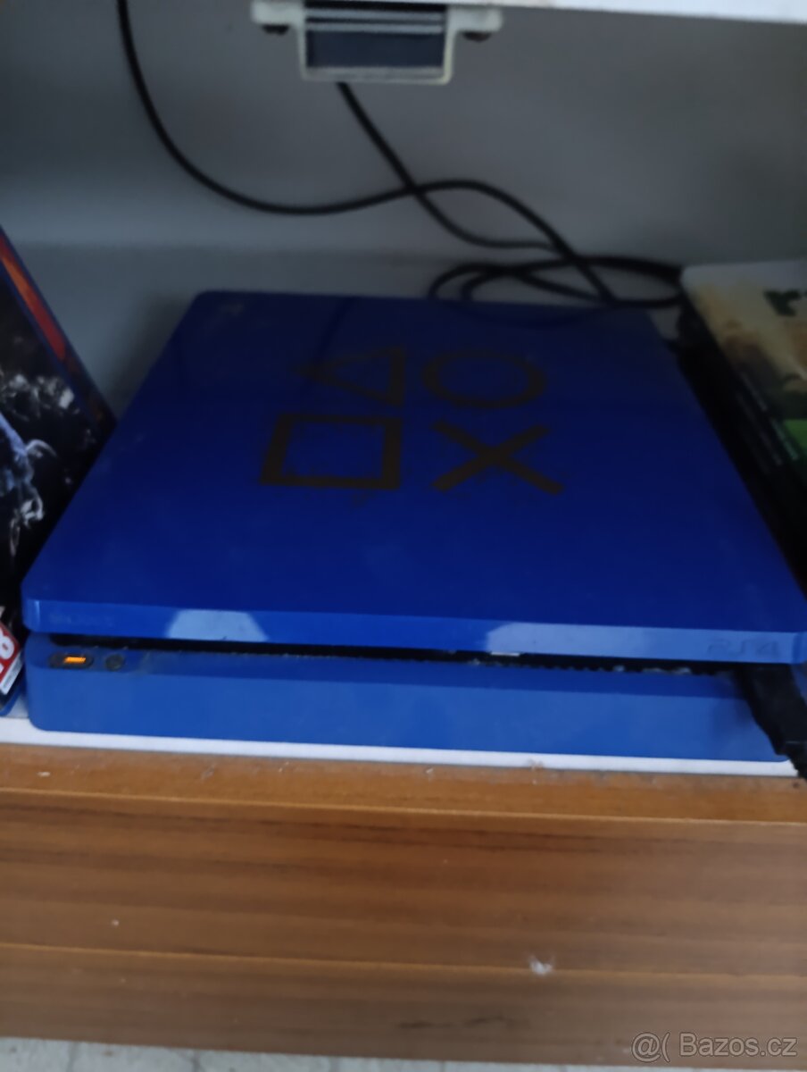 PS 4 Slim 500Gb Days of play edice