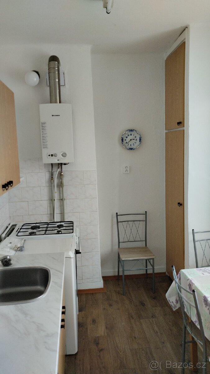 Pronájem bytu 3+1, 63 m2, Břidličná