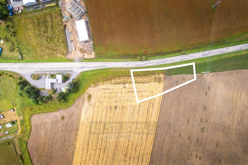 Pozemek o ploše 2.059 m2 ke komerční zástavbě, Tábor