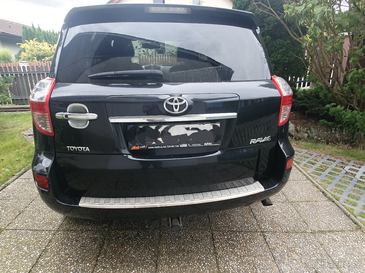 Toyota RAV 4 2011, 4x4