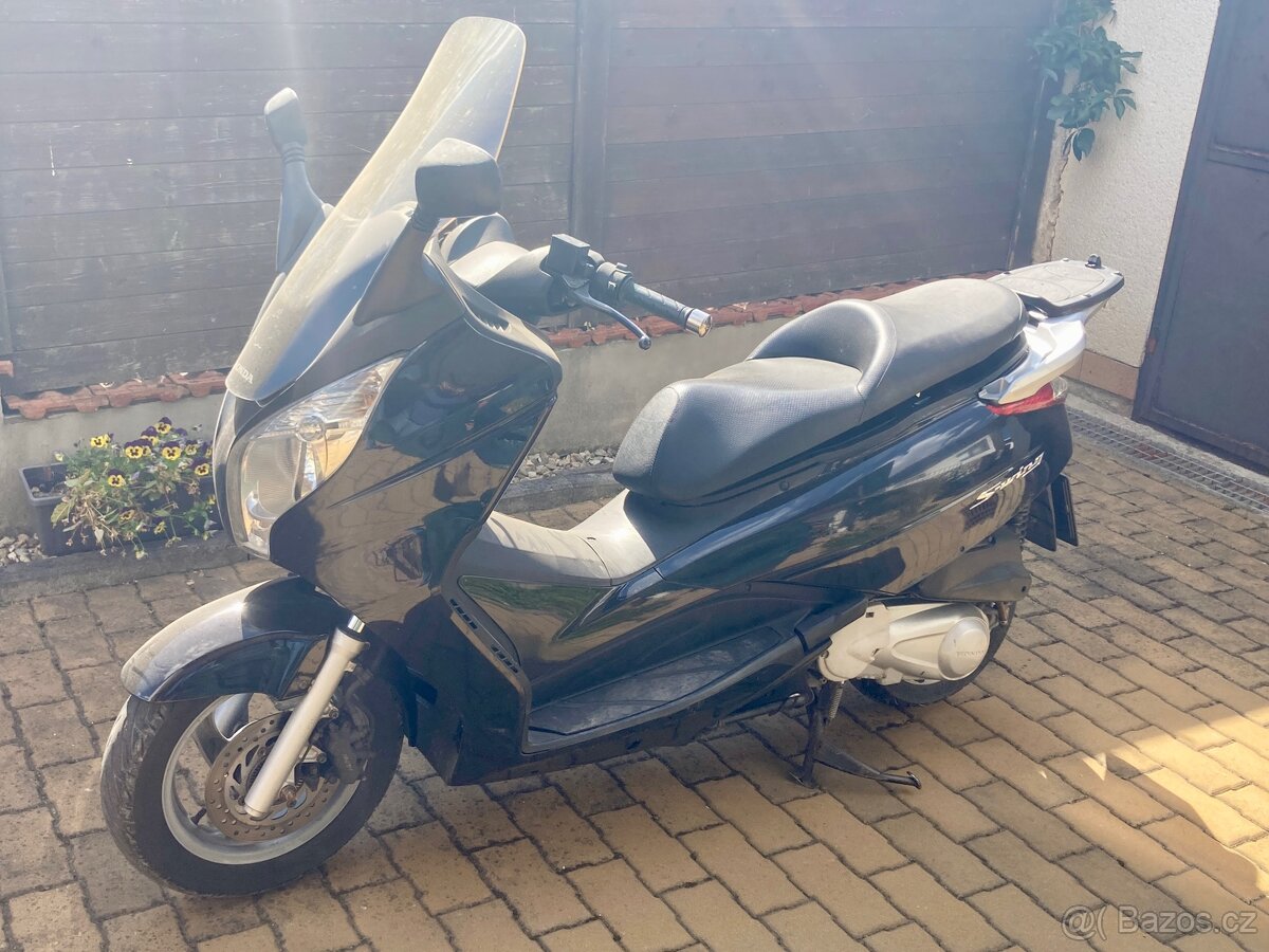 Honda S-wing 125i ABS