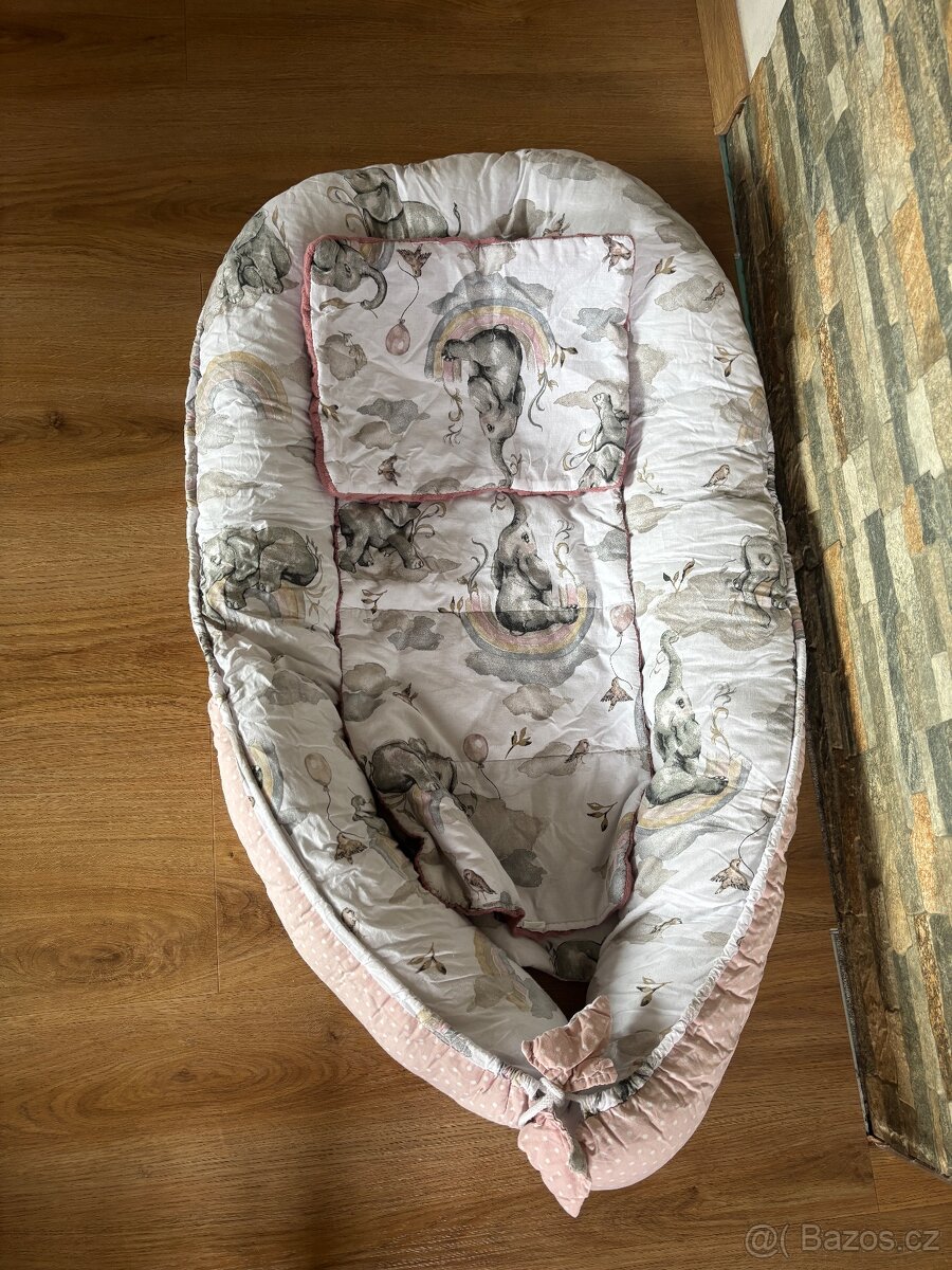 Hnízdečko do postýlky