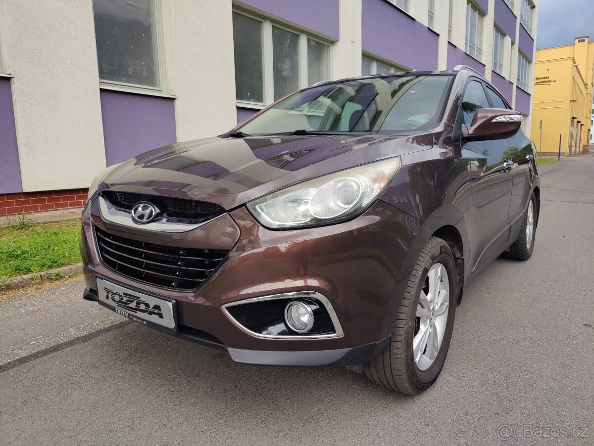 Hyundai iX35 2,0 CRDi 4WD + pneu