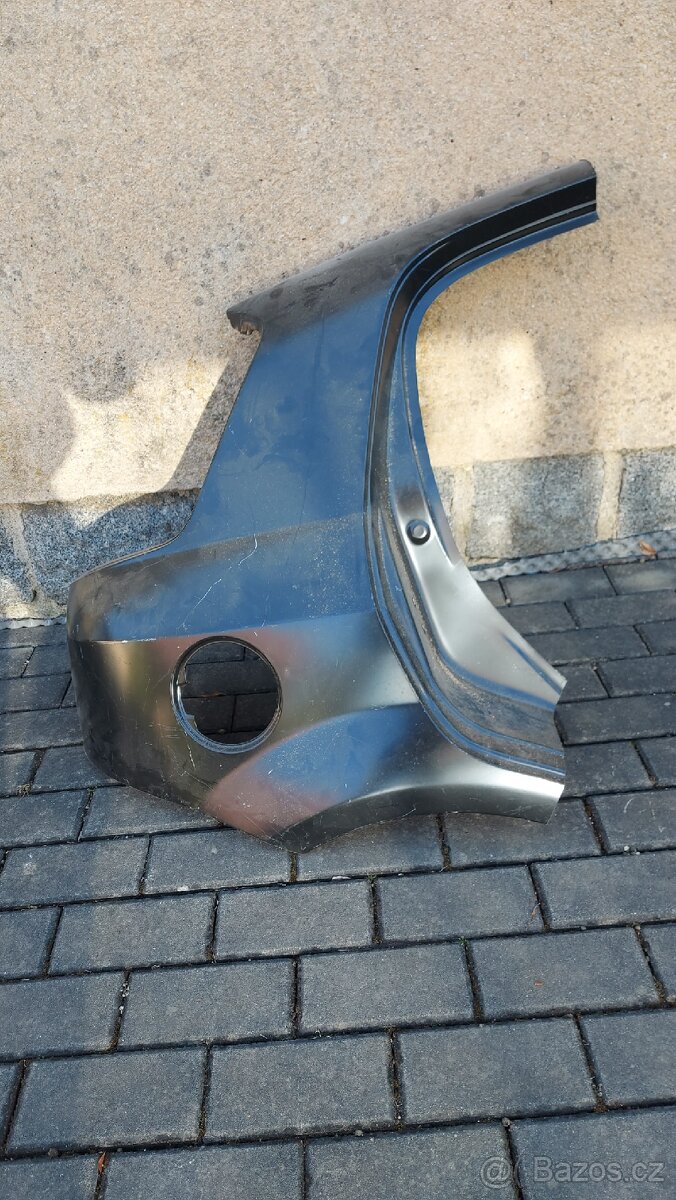 Fiat Punto Grande pravý zadní blatník