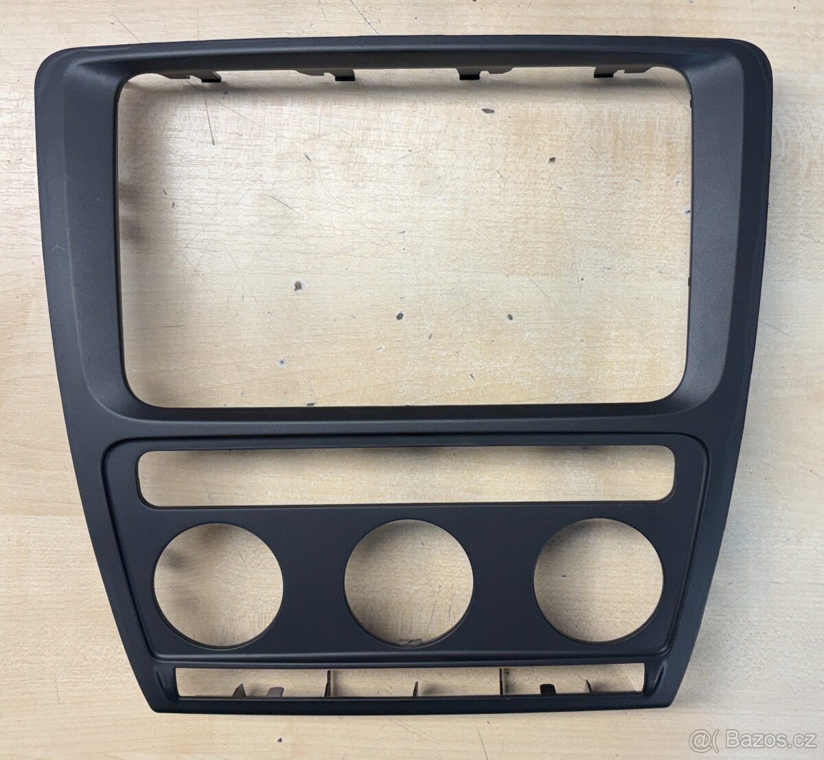 Rámeček rádia a klimatizace