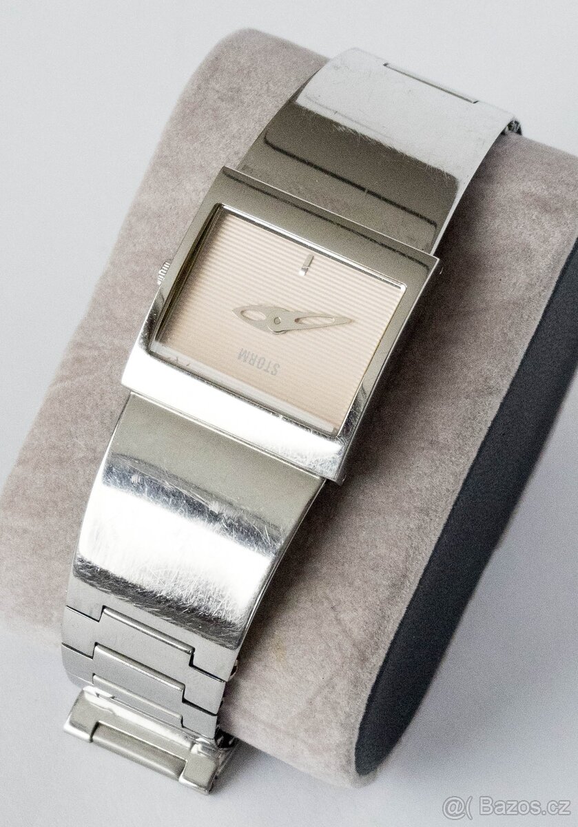 dámské hodinky Storm