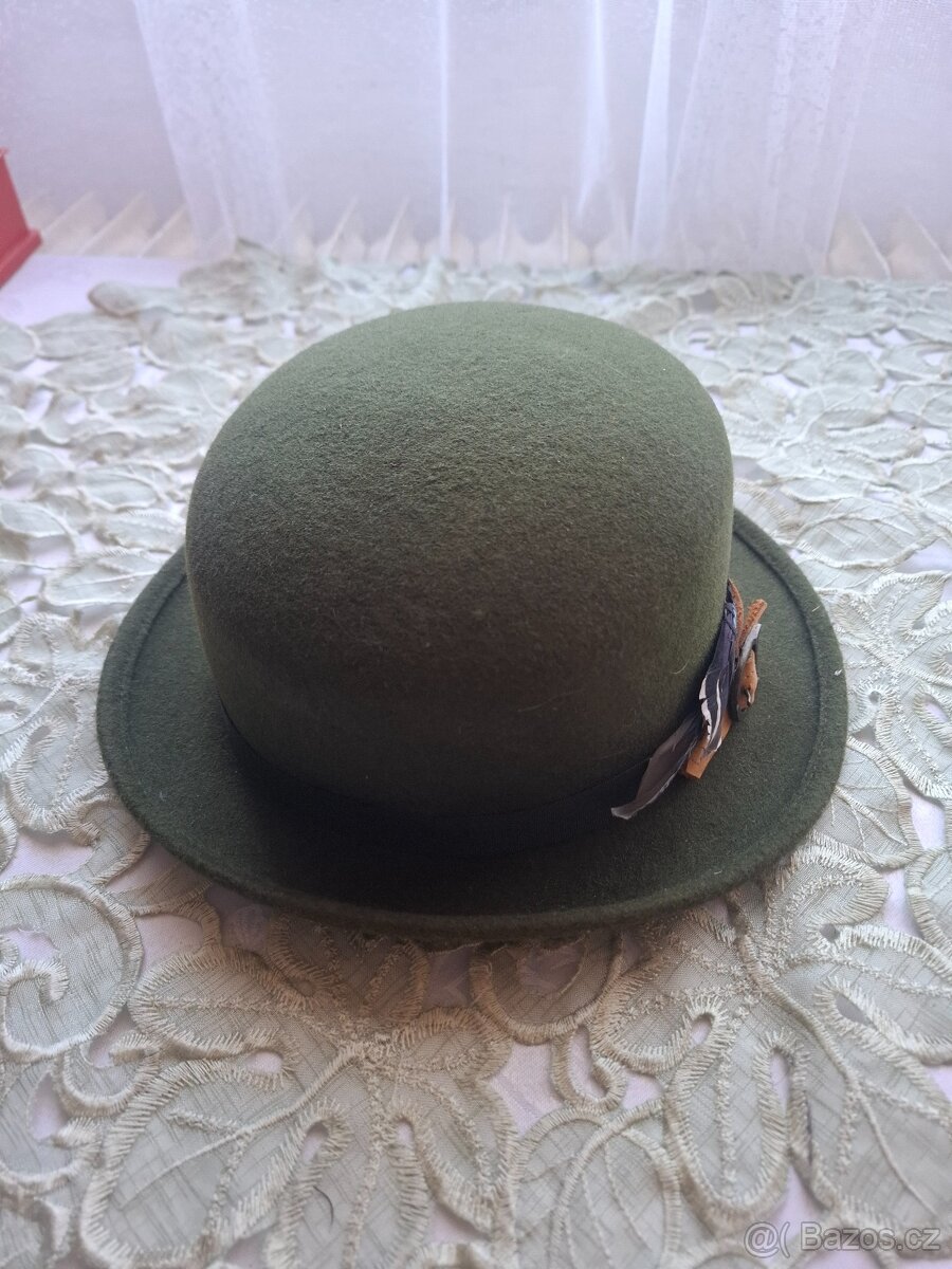 Dámský myslivecký klobouk