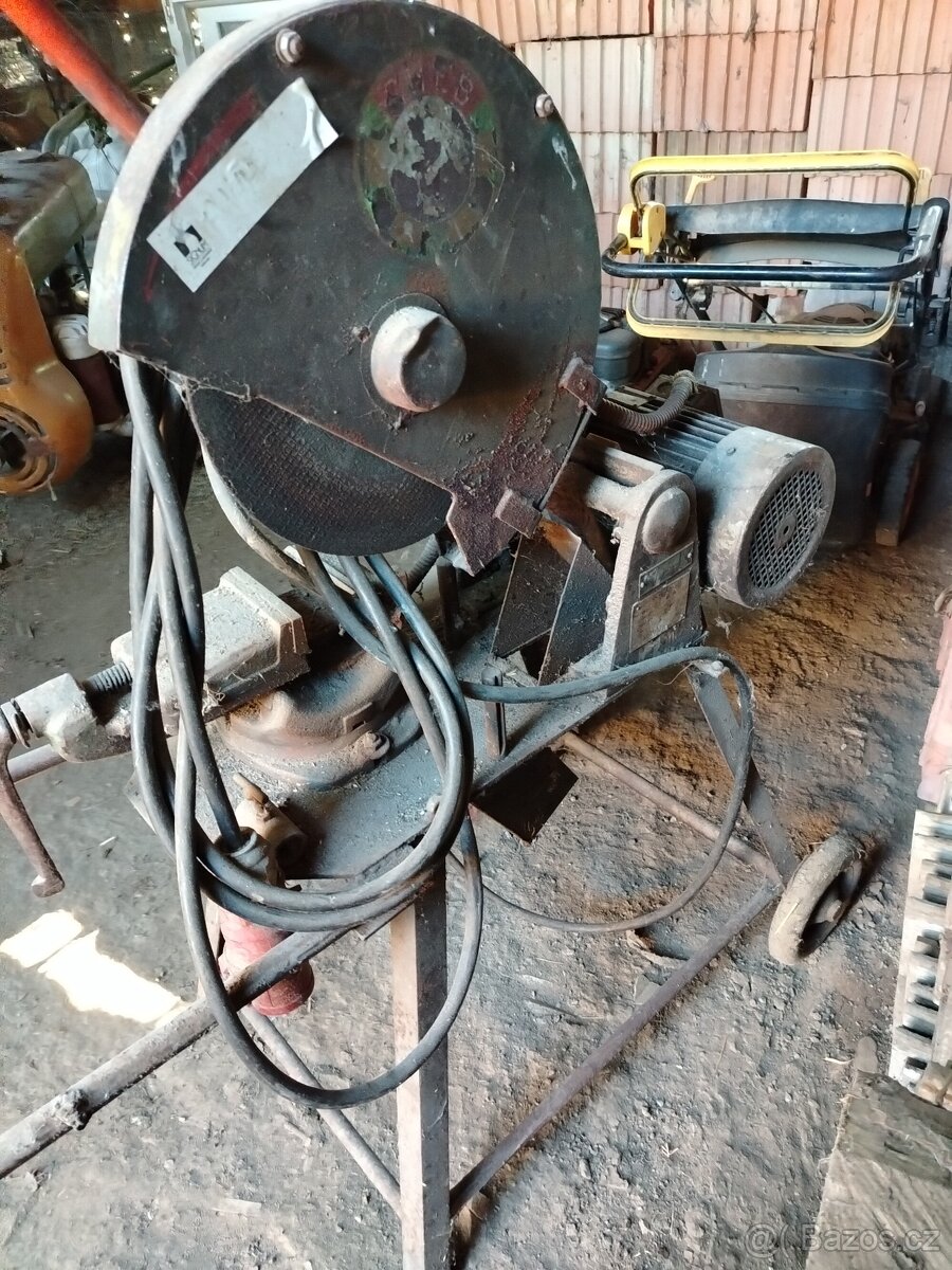 Kotoučová pila na kov