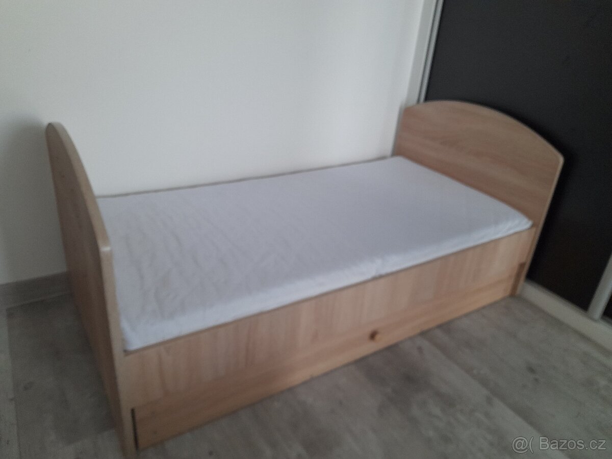 Dětská postel Méďa