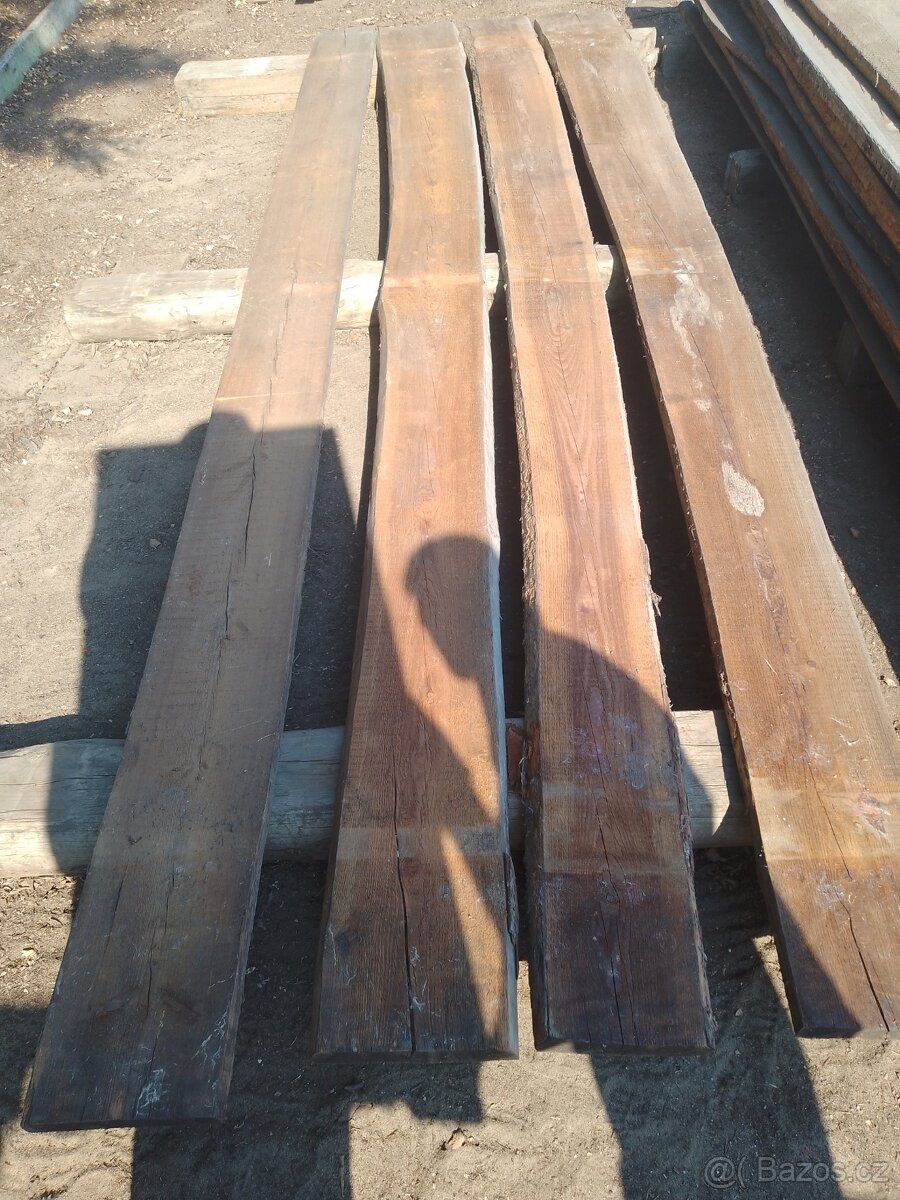 Modřínové fošny - přírodně vysušené