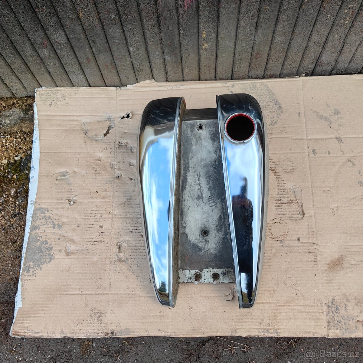 Jawa speciál nádrž