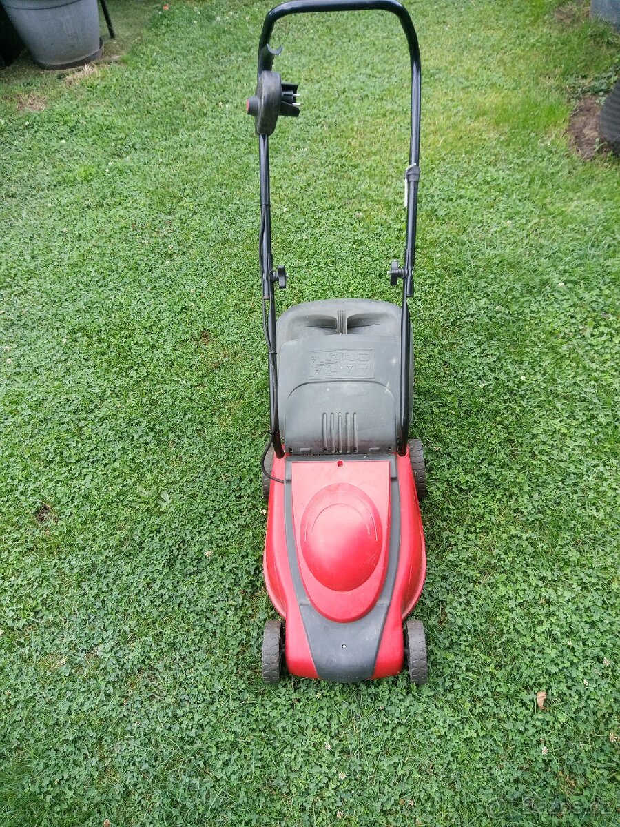 El.sekačka záběr 36 cm