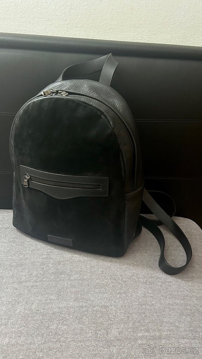 Černý kožený batoh Vespucci