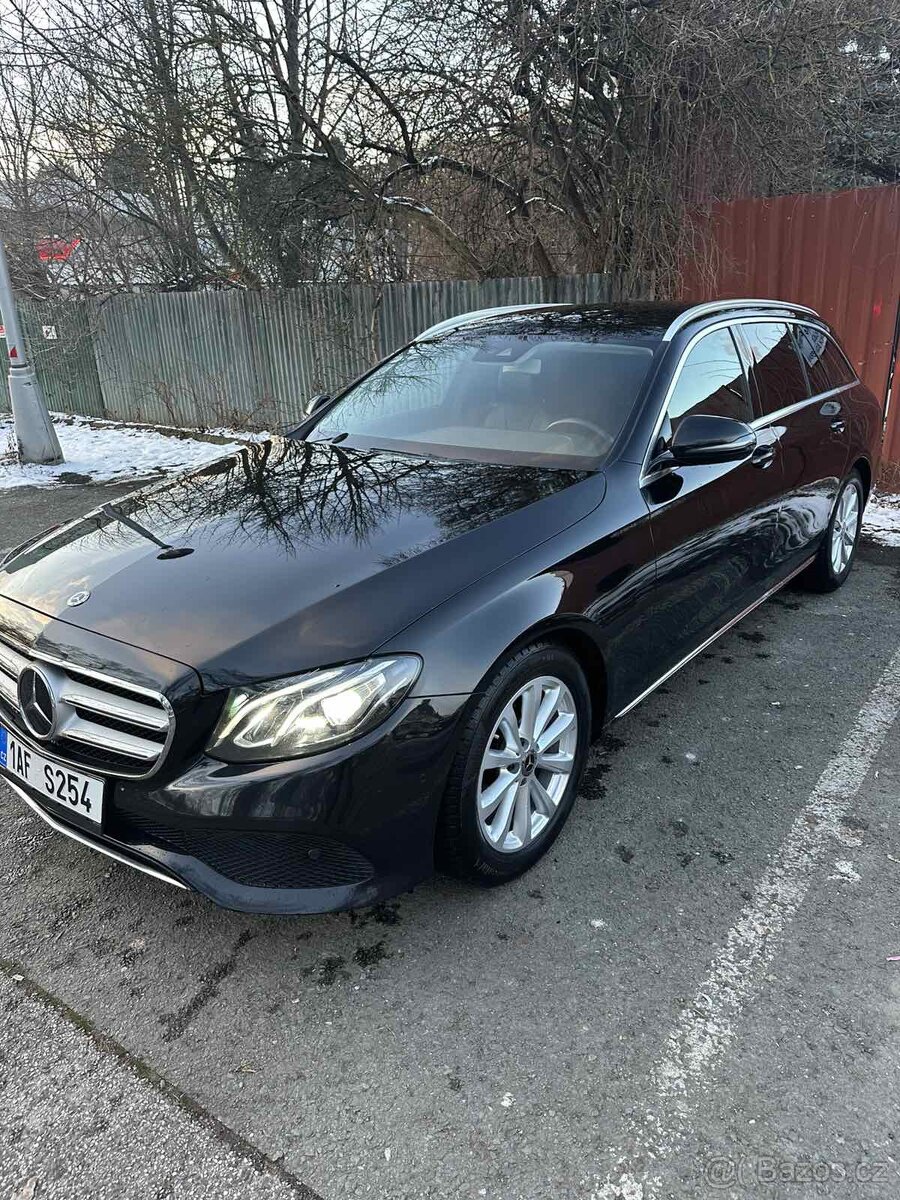 Mercedes-Benz E-Class 220D 2018