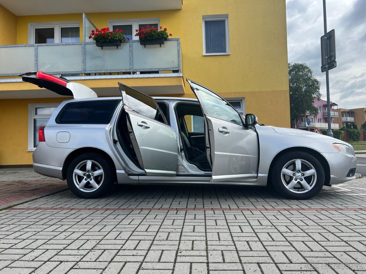 Volvo V70 2,4D 220Ps kombi