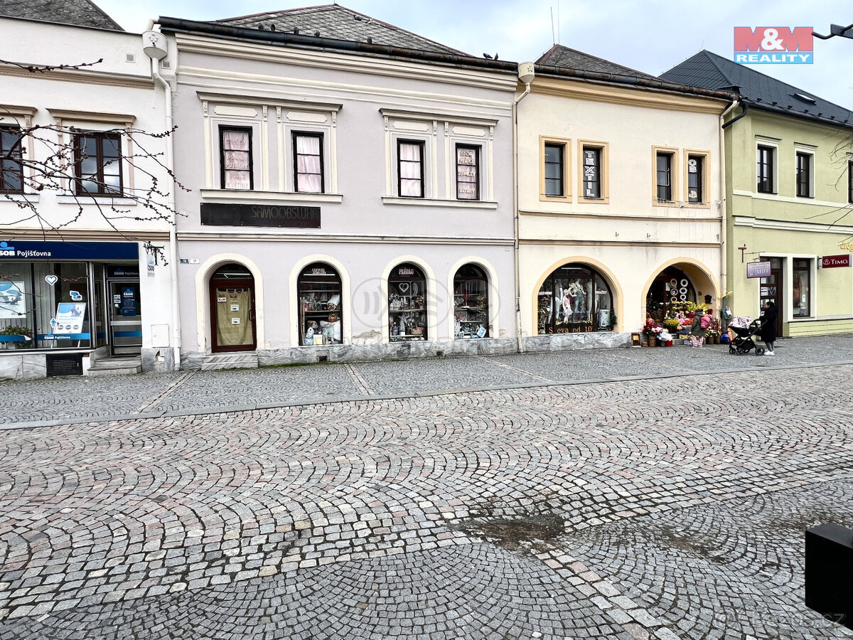 Prodej rodinného domu, 600 m², Bruntál, ul. nám. Míru