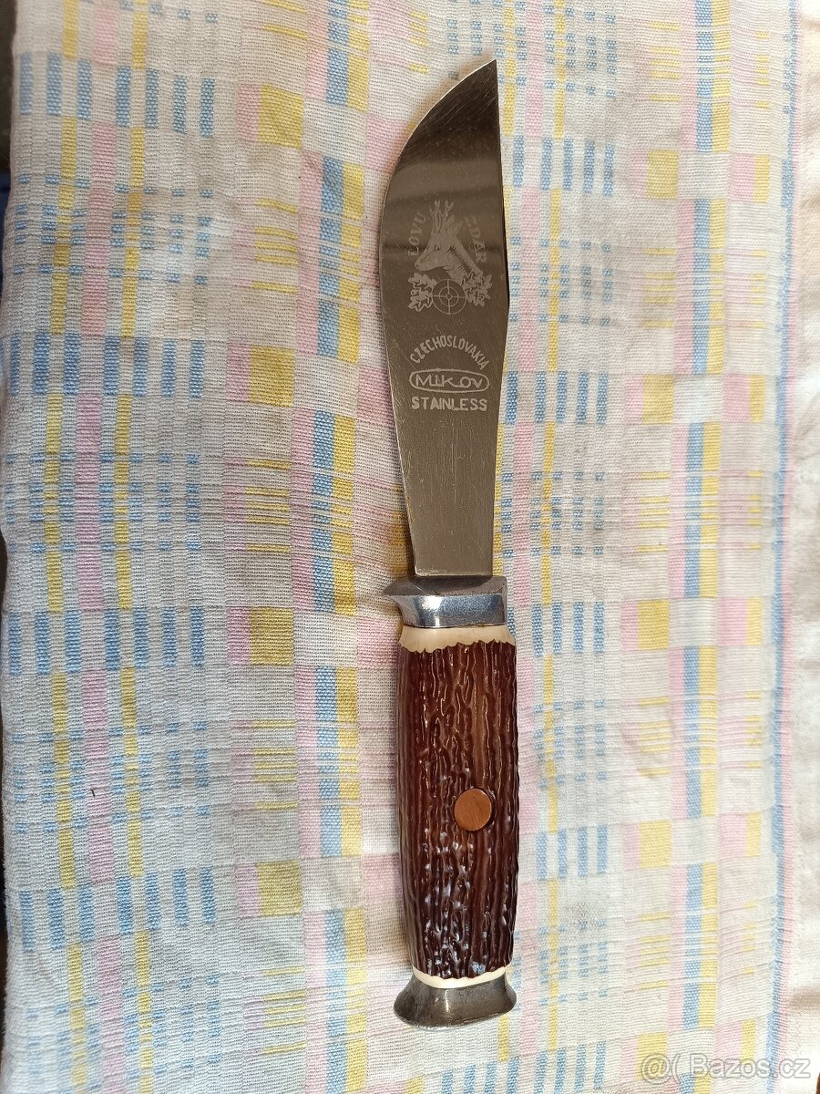 Nůž Mikov Lovu zdar. 80 léta . Nikdy nebyl broušen.