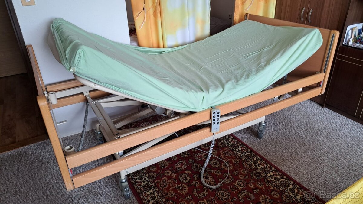 elektrická polohovací postel