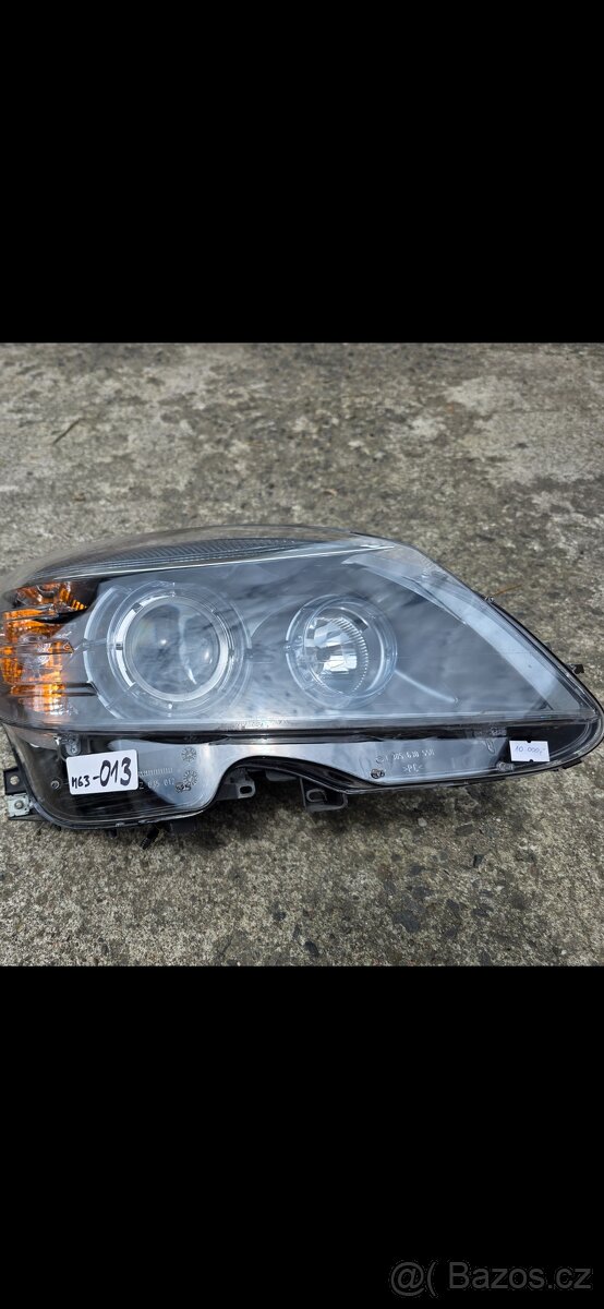Novy xenon Mercedes C 204