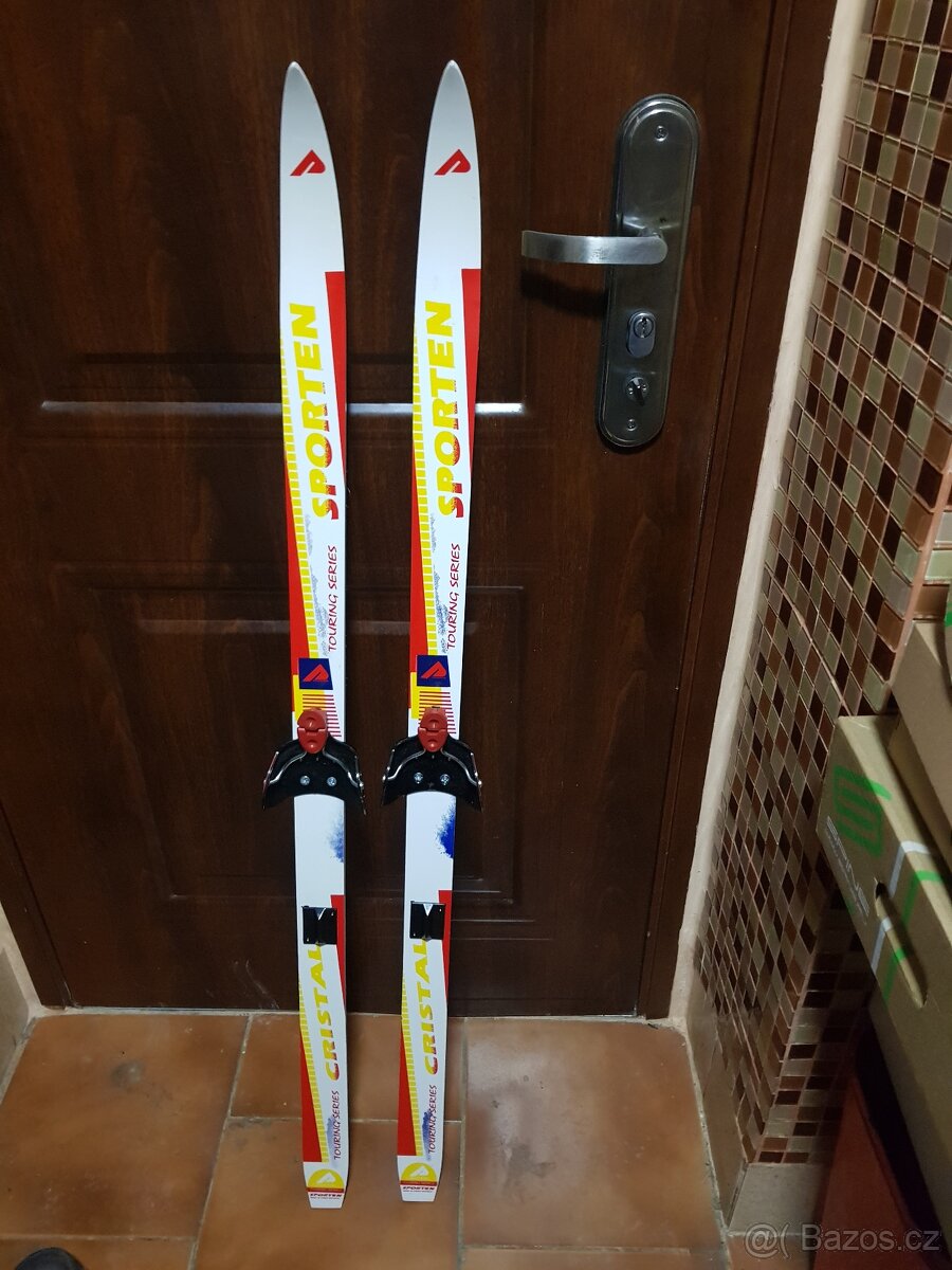 Prodám nové běžky SPORTEN CRISTAL 120cm dlouhé.