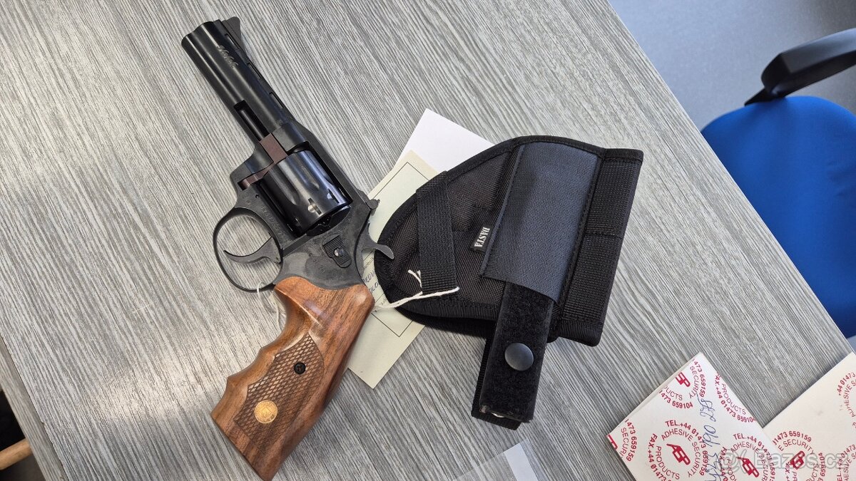 Revolver Holek model 241 ráže 22 Long Rifle