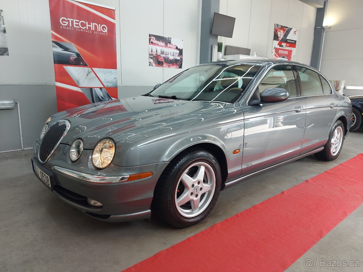 Jaguar S-type V6