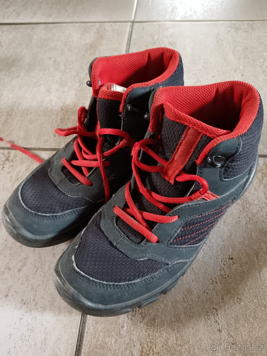 Dětské boty Decathlon 35